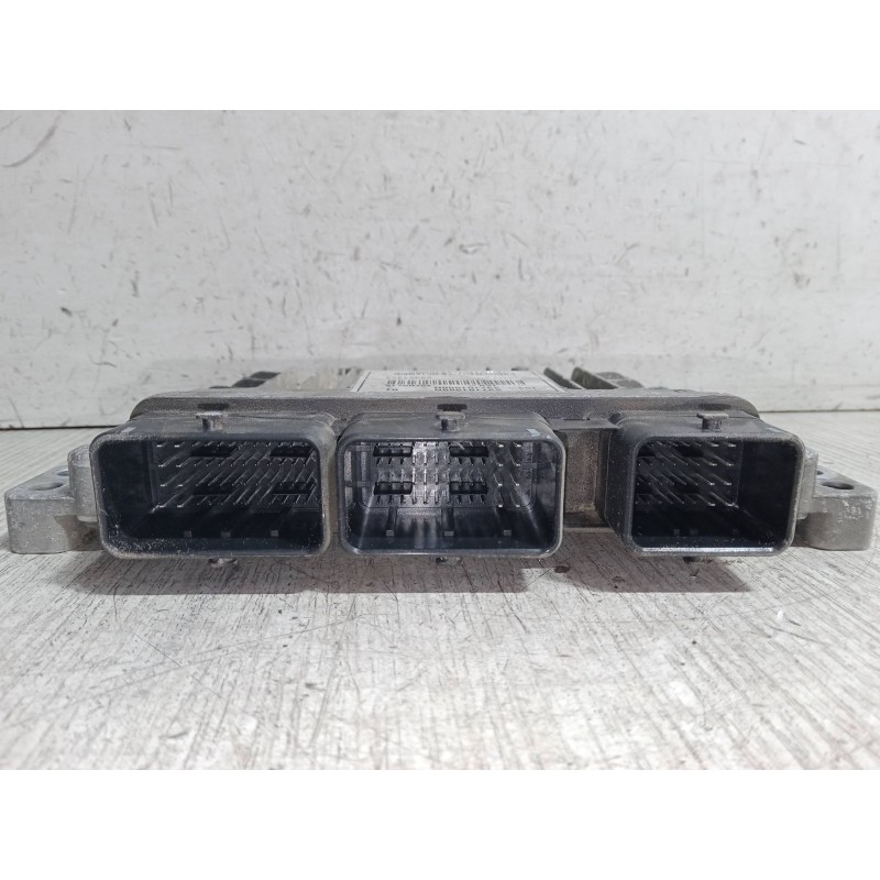 Recambio de centralita motor uce para renault clio iii (br0/1, cr0/1) 1.5 dci referencia OEM IAM 237101989R DCM3.4 237101990R