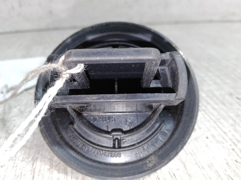 Recambio de tapon combustible para renault clio iii (br0/1, cr0/1) 1.5 dci referencia OEM IAM   
