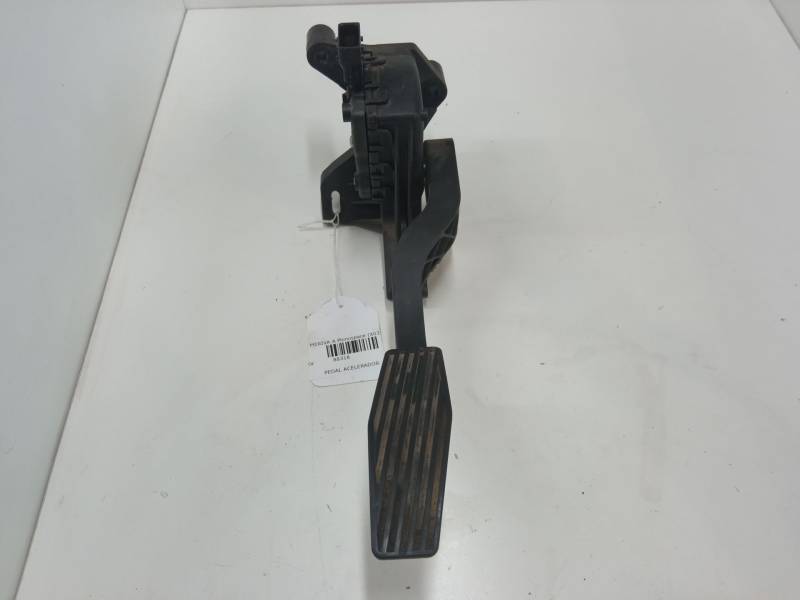 PEDAL ACELERADOR 