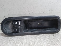 Recambio de mando elevalunas delantero izquierdo para renault clio iii (br0/1, cr0/1) 1.5 dci referencia OEM IAM   