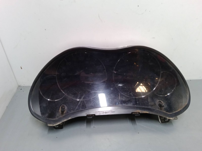 Recambio de cuadro instrumentos para toyota avensis station wagon (_t25_) 2.0 d-4d (cdt250_) referencia OEM IAM 8380005630h  MB2
