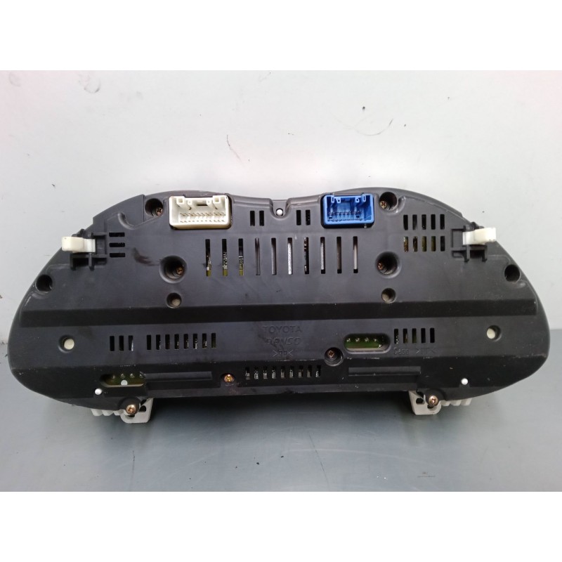 Recambio de cuadro instrumentos para toyota avensis station wagon (_t25_) 2.0 d-4d (cdt250_) referencia OEM IAM 8380005630h  MB2