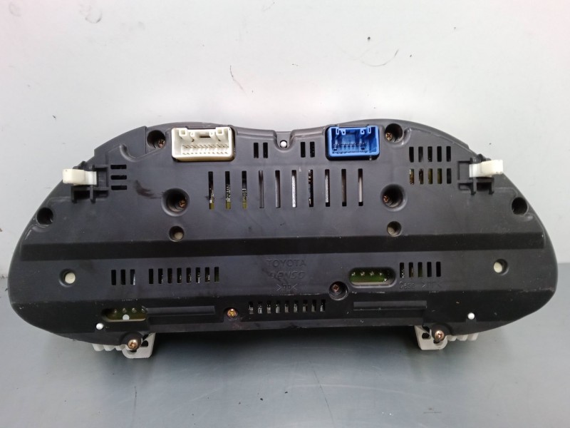Recambio de cuadro instrumentos para toyota avensis station wagon (_t25_) 2.0 d-4d (cdt250_) referencia OEM IAM 8380005630h  MB2