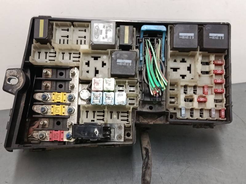 CAJA RELES / FUSIBLES 4M5T14K733HAG 