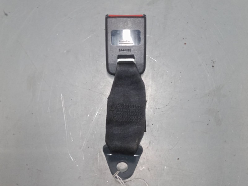Recambio de anclaje cinturon trasero derecho para peugeot 106 ii (1a_, 1c_) 1.1 i referencia OEM IAM   