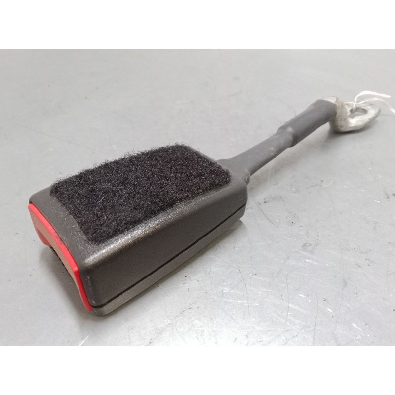 Recambio de anclaje cinturon delantero derecho para lancia musa (350_) 1.4 (350.axa11, 350.axa1a) referencia OEM IAM   