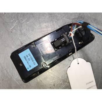MANDO ELEVALUNAS DELANTERO IZQUIERDO 697020602 