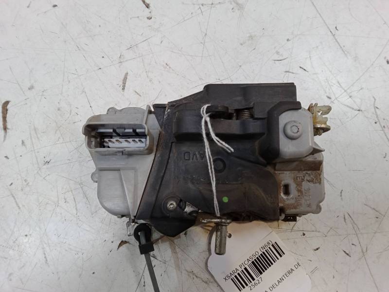 CERRADURA PUERTA DELANTERA DERECHA 