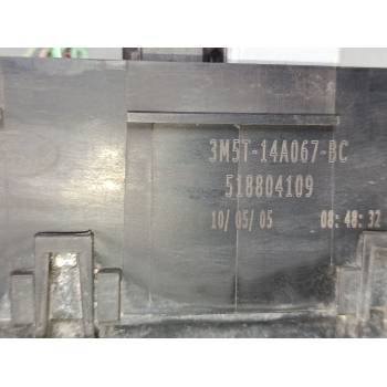 CAJA RELES / FUSIBLES 4M5T14K733HAG 
