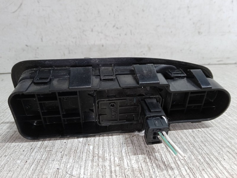 Recambio de mando elevalunas delantero derecho para citroën jumpy ii furgoneta 2.0 hdi 120 referencia OEM IAM   