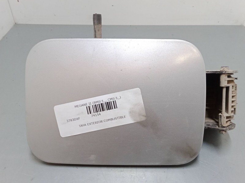 Recambio de tapa exterior combustible para renault megane ii (bm0/1_, cm0/1_) 1.5 dci (bm1f, cm1f) referencia OEM IAM    Recambio de tapa exterior combustible para renault megane ii (bm0/1_, cm0/1_) 1.5 dci (bm1f, cm1f) referencia OEM IAM