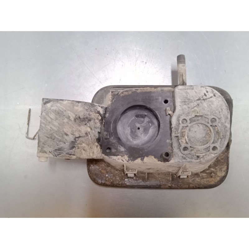 Recambio de tapa exterior combustible para renault megane ii (bm0/1_, cm0/1_) 1.5 dci (bm1f, cm1f) referencia OEM IAM    Recambio de tapa exterior combustible para renault megane ii (bm0/1_, cm0/1_) 1.5 dci (bm1f, cm1f) referencia OEM IAM