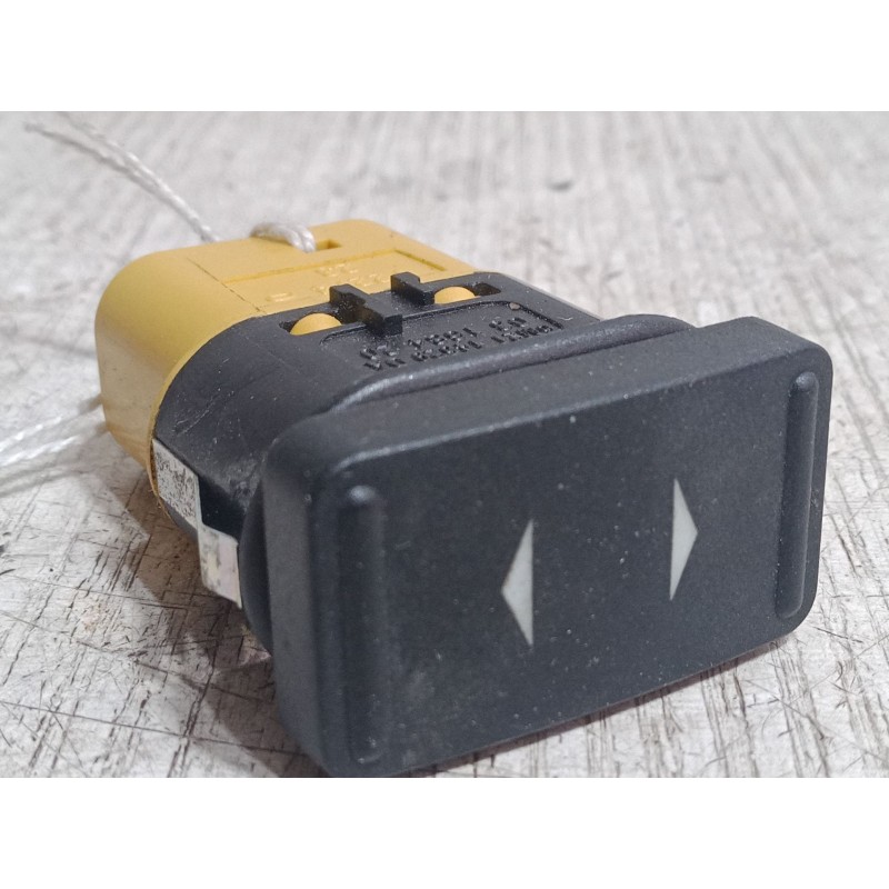 Recambio de mando elevalunas delantero derecho para ford focus ii (da_, hcp, dp) 1.6 tdci referencia OEM IAM 6m2t14529  