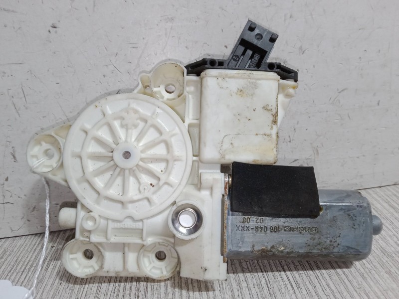 Recambio de motor elevaluna delantero derecho para opel vectra c gts (z02) 1.9 cdti (f68) referencia OEM IAM 9178988RH  01308220