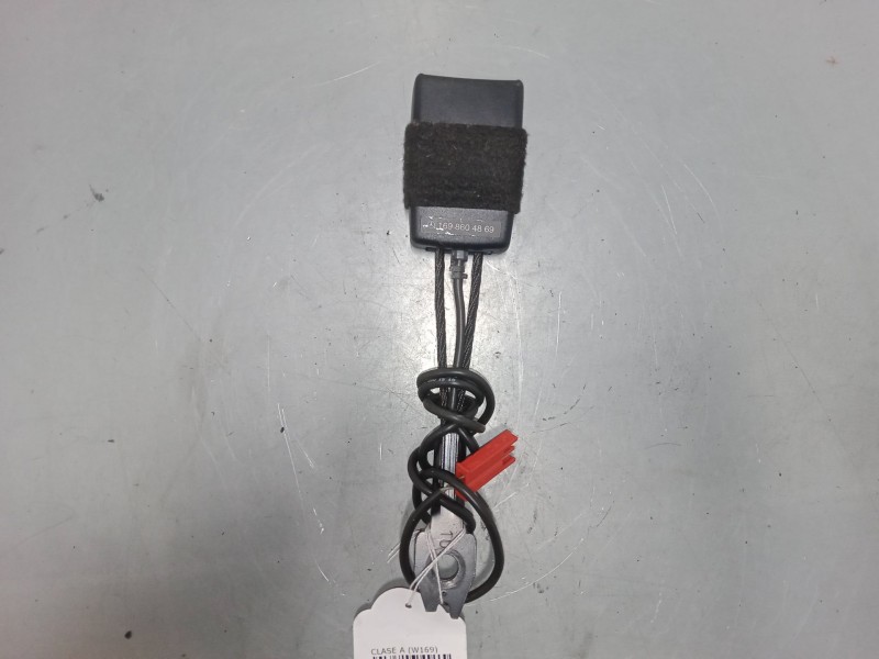 Recambio de anclaje cinturon delantero izquierdo para mercedes-benz clase a (w169) a 180 cdi (169.007, 169.307) referencia OEM I
