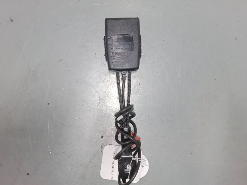 Recambio de anclaje cinturon delantero izquierdo para mercedes-benz clase a (w169) a 180 cdi (169.007, 169.307) referencia OEM I
