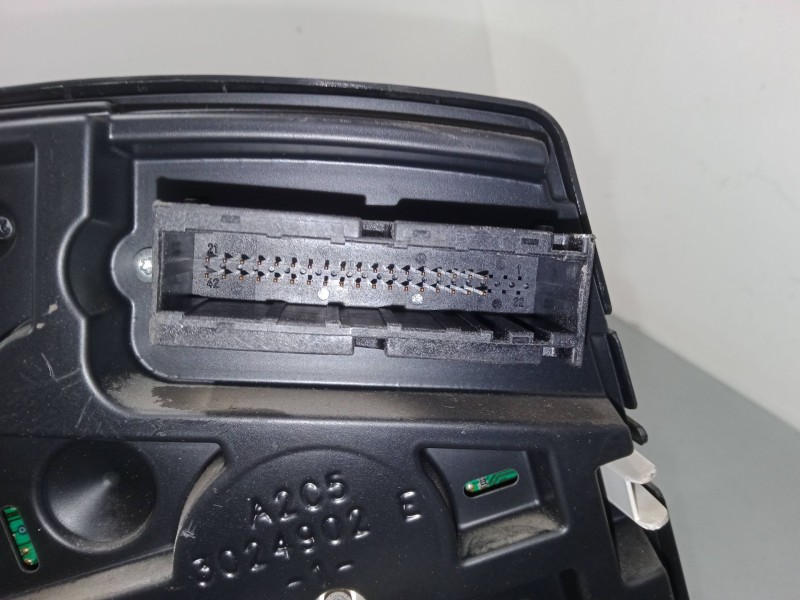 Recambio de cuadro instrumentos para opel astra h (a04) 1.6 (l48) referencia OEM IAM 13216682  