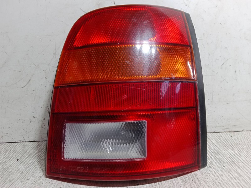 Recambio de piloto trasero derecho para nissan micra ii (k11) 1.0 i 16v referencia OEM IAM   