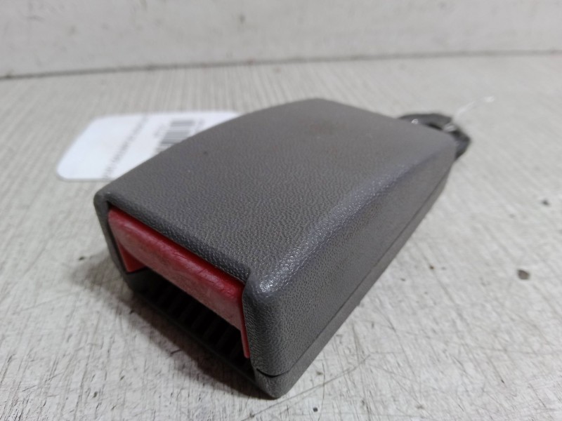 Recambio de anclaje cinturon delantero derecho para nissan micra ii (k11) 1.0 i 16v referencia OEM IAM   