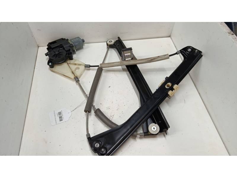 ELEVALUNAS ELECTRICO DELANTERO DERECHO 6R0959802BE 