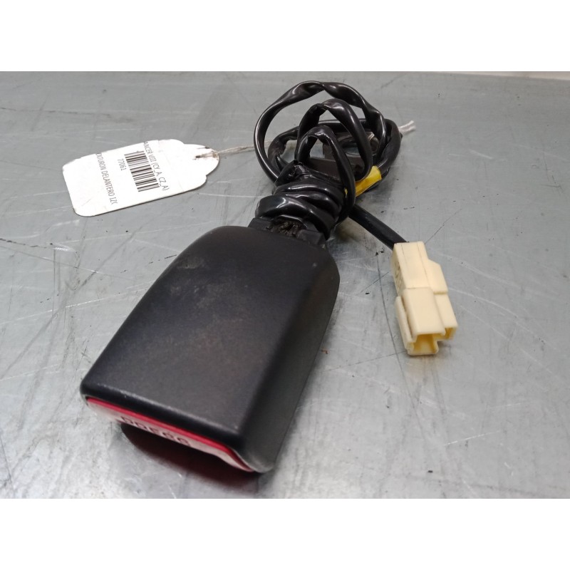 Recambio de anclaje cinturon delantero izquierdo para mitsubishi lancer viii (cy_a, cz_a) 1.5 referencia OEM IAM   
