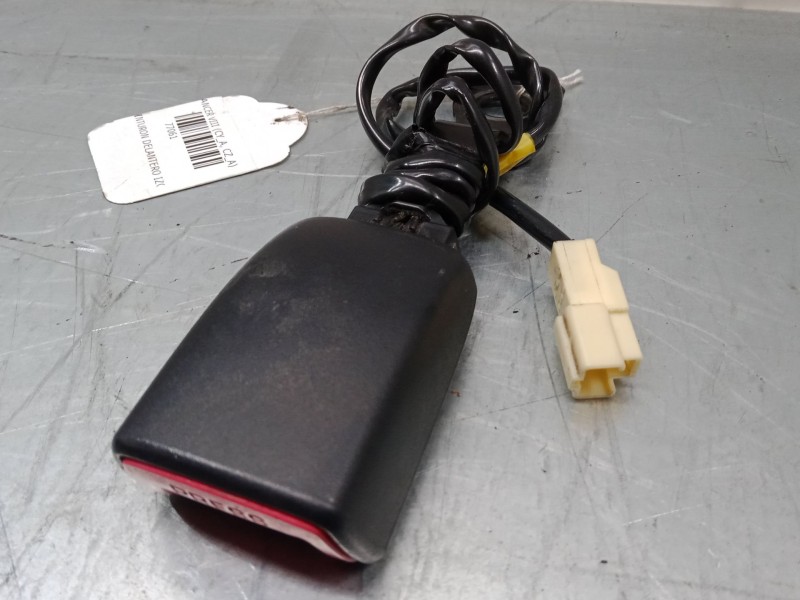 Recambio de anclaje cinturon delantero izquierdo para mitsubishi lancer viii (cy_a, cz_a) 1.5 referencia OEM IAM   