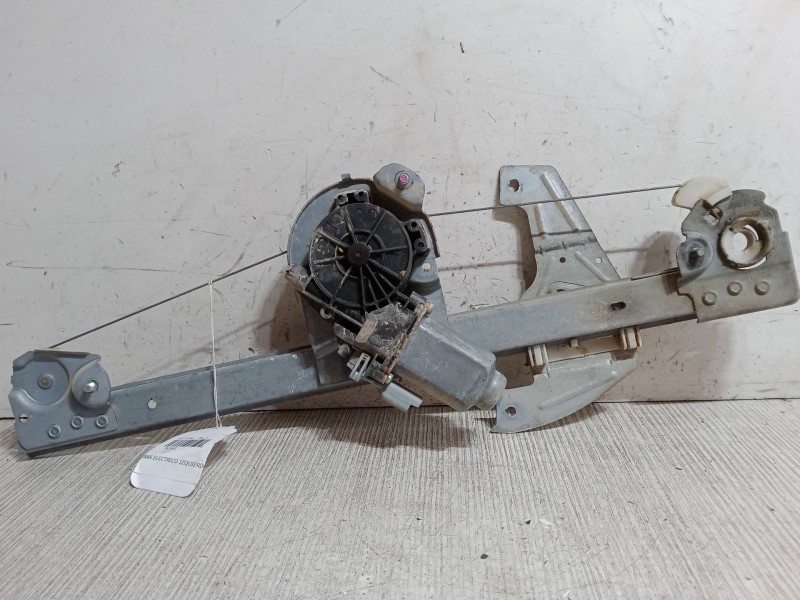 Recambio de elevalunas electrico izquierdo 3p para peugeot 107 (pm_, pn_) 1.0 referencia OEM IAM    Recambio de elevalunas electrico izquierdo 3p para peugeot 107 (pm_, pn_) 1.0 referencia OEM IAM