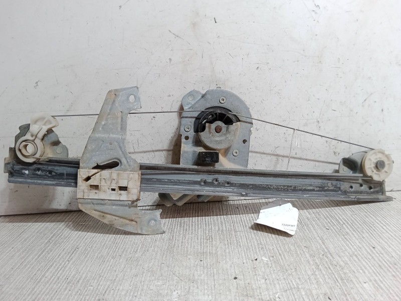 Recambio de elevalunas electrico izquierdo 3p para peugeot 107 (pm_, pn_) 1.0 referencia OEM IAM    Recambio de elevalunas electrico izquierdo 3p para peugeot 107 (pm_, pn_) 1.0 referencia OEM IAM