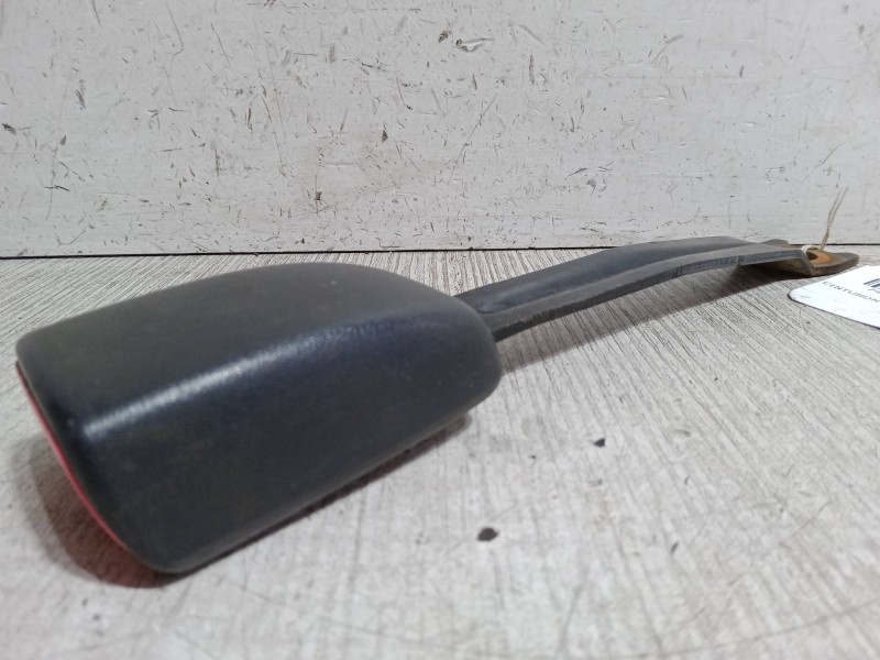 Recambio de anclaje cinturon delantero derecho para peugeot 107 (pm_, pn_) 1.0 referencia OEM IAM   