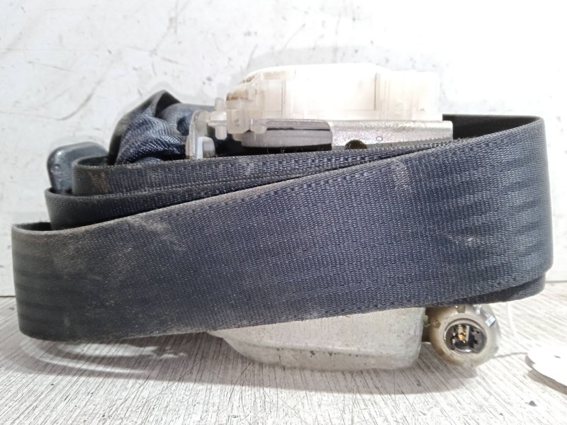 Recambio de cinturon seguridad delantero derecho para peugeot 107 (pm_, pn_) 1.0 referencia OEM IAM 054668  