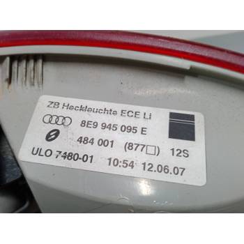 PILOTO TRASERO IZQUIERDO 8E9945095E 