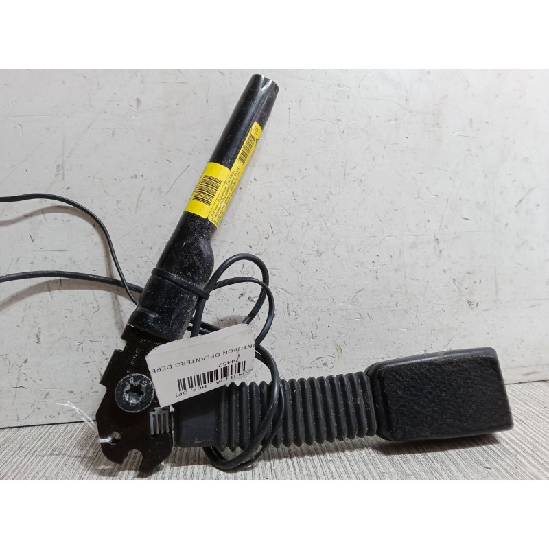 Recambio de anclaje cinturon delantero derecho para ford focus ii (da_, hcp, dp) 1.6 tdci referencia OEM IAM 4M51A61208  