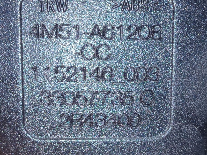 Recambio de anclaje cinturon delantero derecho para ford focus ii (da_, hcp, dp) 1.6 tdci referencia OEM IAM 4M51A61208  