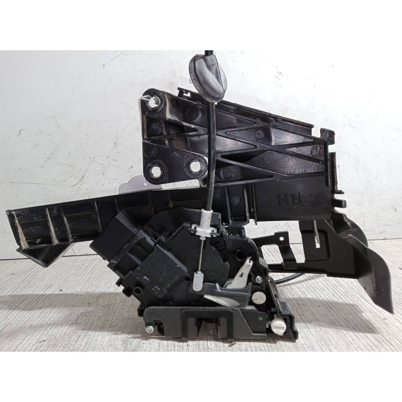 Recambio de cerradura puerta trasera derecha para ford focus ii (da_, hcp, dp) 1.6 tdci referencia OEM IAM 4M5AR26412BE  