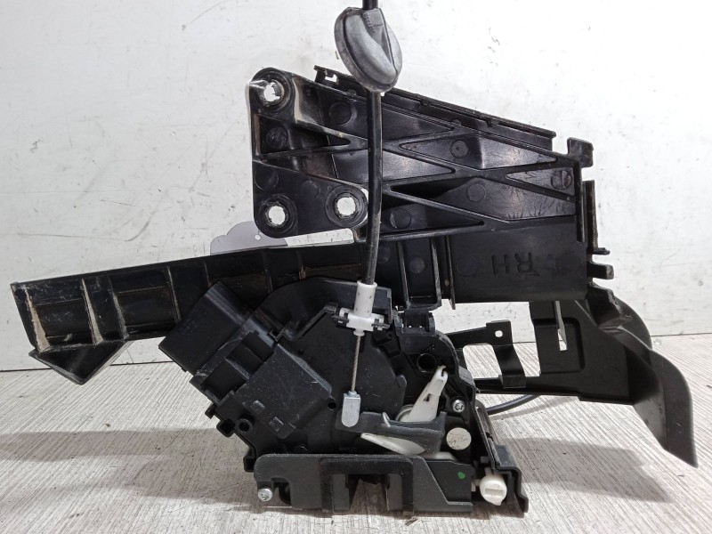 Recambio de cerradura puerta trasera derecha para ford focus ii (da_, hcp, dp) 1.6 tdci referencia OEM IAM 4M5AR26412BE  