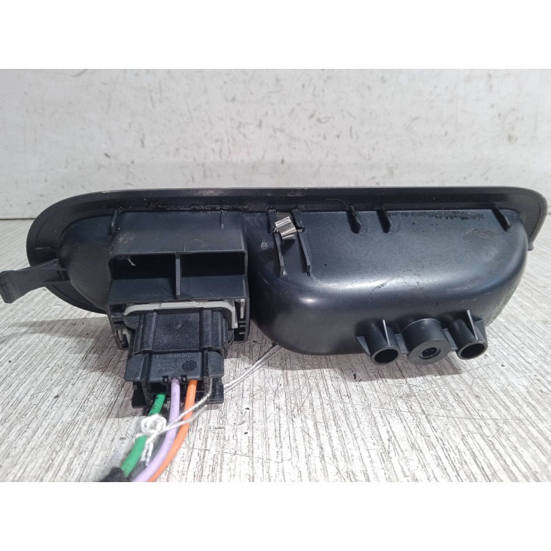 Recambio de mando elevalunas delantero derecho para renault clio iii (br0/1, cr0/1) 1.5 dci referencia OEM IAM 8200356517B  