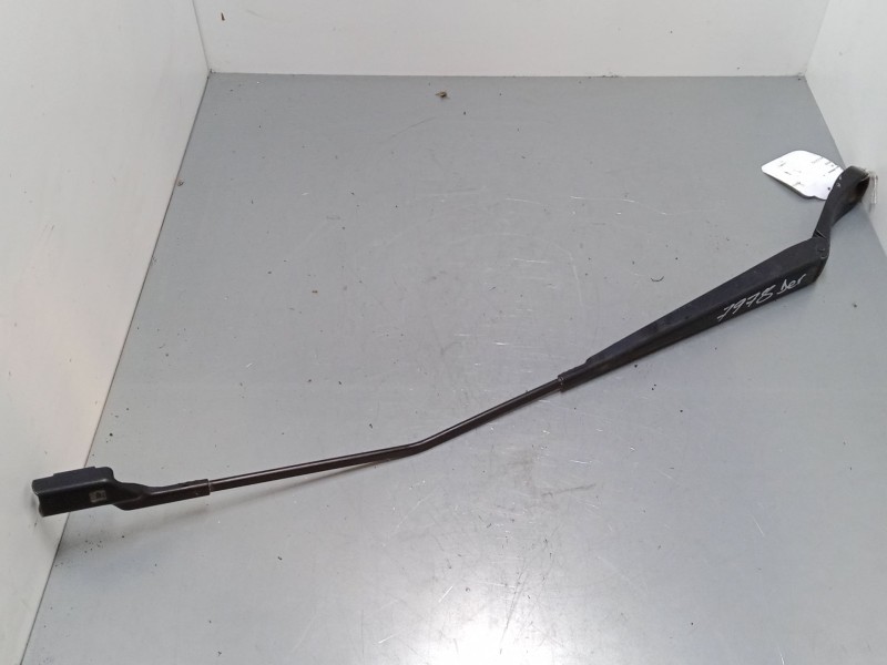 Recambio de brazo limpia delantero derecho para ford ka+ iii (uk, fk) 1.2 referencia OEM IAM 97036203  