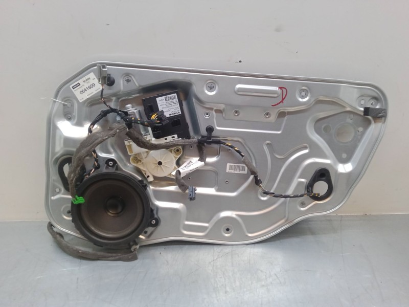 Recambio de elevalunas electrico delantero derecho para volvo v50 (545) 2.4 referencia OEM IAM 30710157  