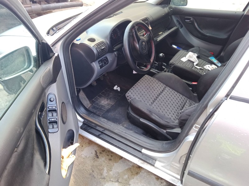 seat leon (1m1) del año 2000