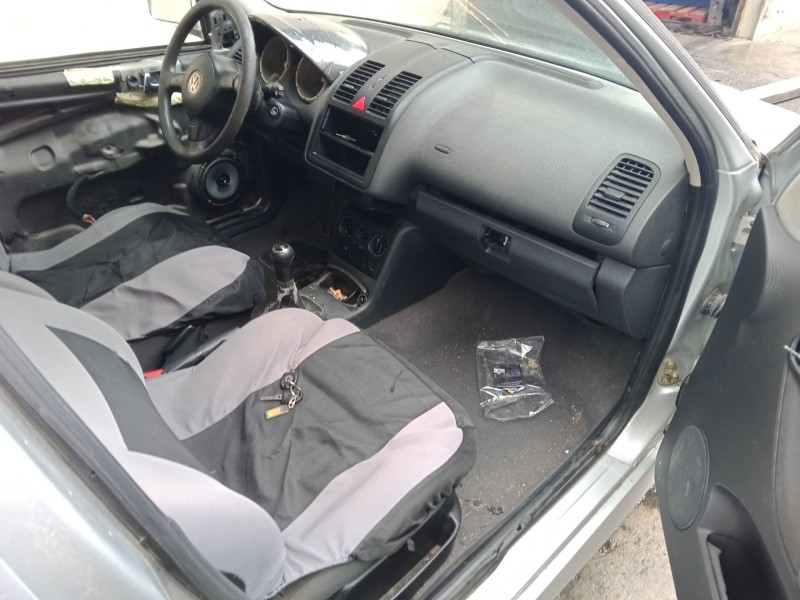 volkswagen polo (6n2) del año 2000