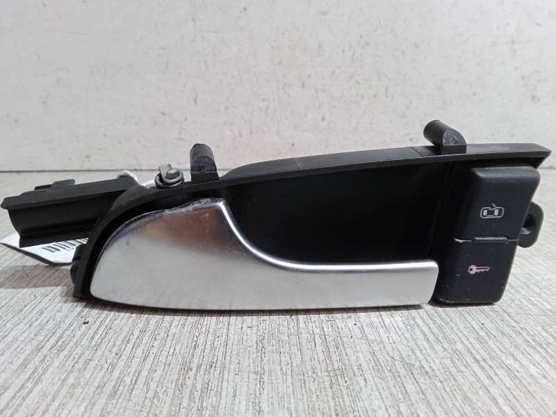Recambio de maneta interior puerta delantera izquierda para audi a3 sportback (8pa) 1.6 fsi referencia OEM IAM 8P3 867 019  