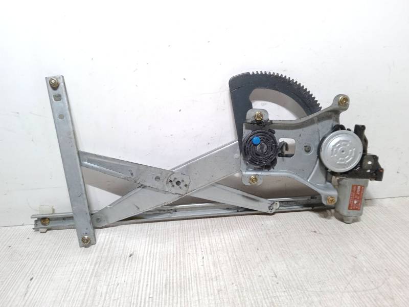 ELEVALUNAS ELECTRICO DELANTERO DERECHO 