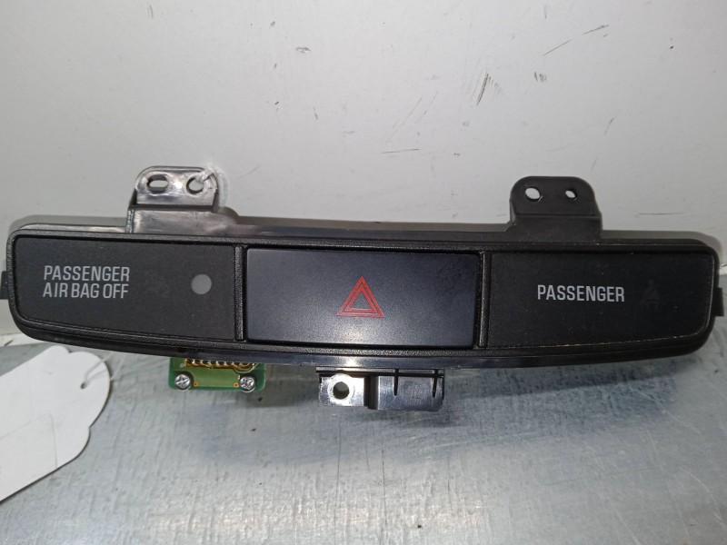 Recambio de warning para mitsubishi lancer viii (cy_a, cz_a) 1.5 referencia OEM IAM 8002B680XA  