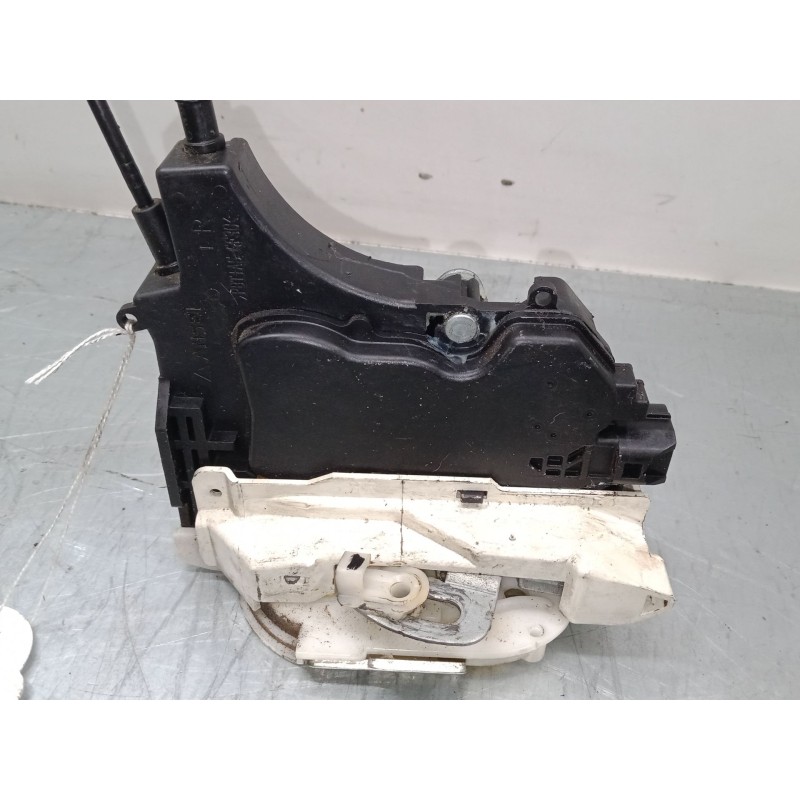 Recambio de cerradura puerta delantera derecha para mitsubishi lancer viii (cy_a, cz_a) 1.5 referencia OEM IAM   