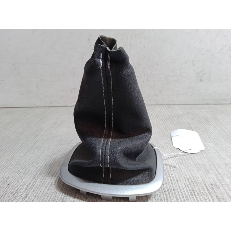Recambio de funda palanca cambio para renault clio iii grandtour (kr0/1_) 1.5 dci (kr0f) referencia OEM IAM   
