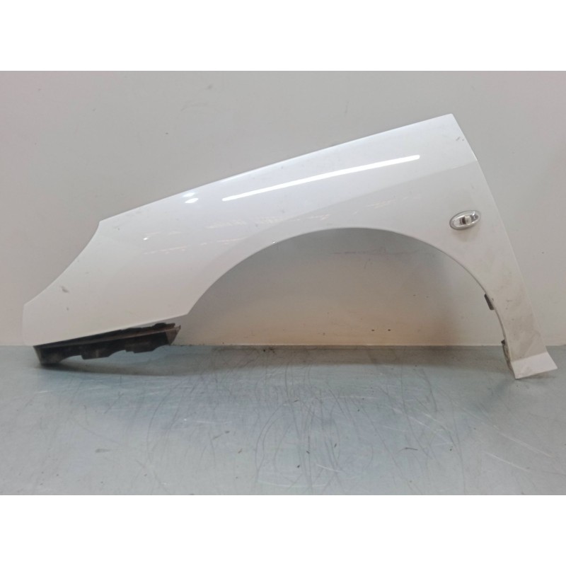 Recambio de aleta delantera izquierda para peugeot 407 (6d_) 1.6 hdi 110 (6d9hzc, 6d9hyc) referencia OEM IAM 7840P0  