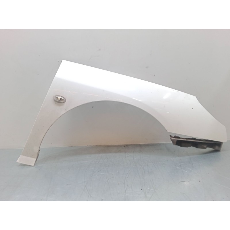 Recambio de aleta delantera derecha para peugeot 407 (6d_) 1.6 hdi 110 (6d9hzc, 6d9hyc) referencia OEM IAM 7841Q9  