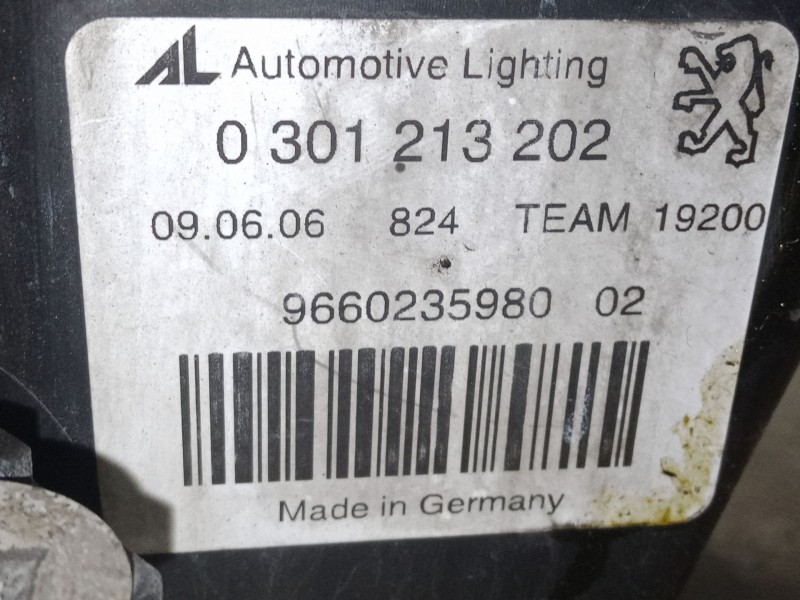 Recambio de faro derecho para peugeot 407 (6d_) 1.6 hdi 110 (6d9hzc, 6d9hyc) referencia OEM IAM 9660235980  
