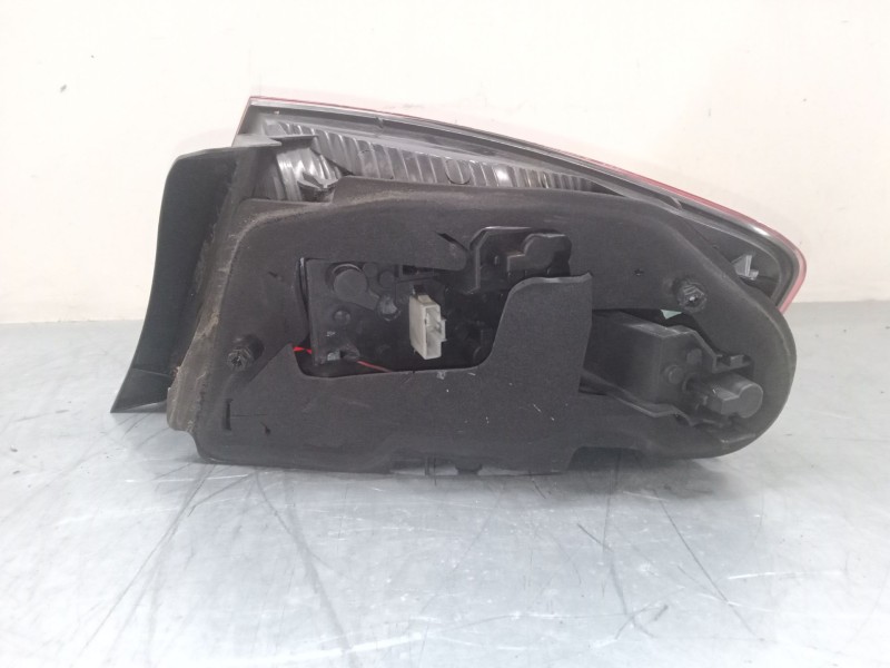 Recambio de piloto trasero izquierdo para peugeot 407 (6d_) 1.6 hdi 110 (6d9hzc, 6d9hyc) referencia OEM IAM 9656606380  