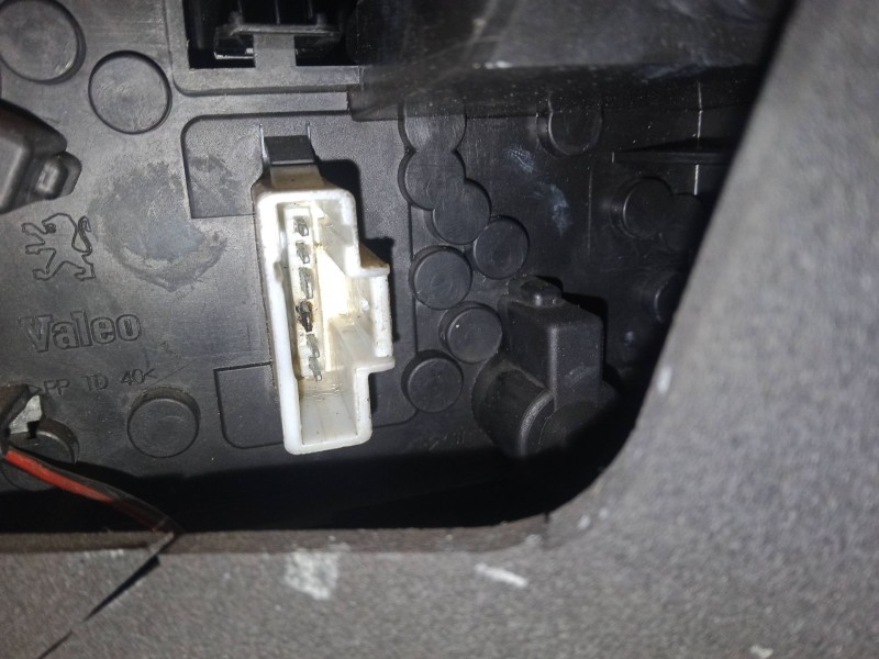 Recambio de piloto trasero izquierdo para peugeot 407 (6d_) 1.6 hdi 110 (6d9hzc, 6d9hyc) referencia OEM IAM 9656606380  